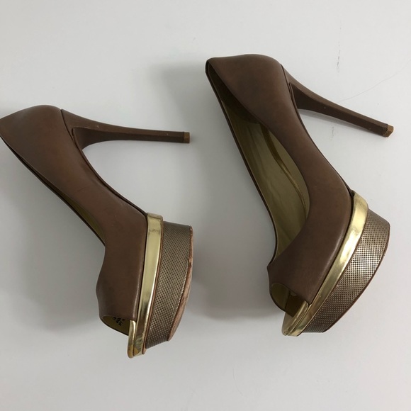 B Brian Atwood Franciska Peep Toe Pump Brown 8.5 - Picture 3 of 8